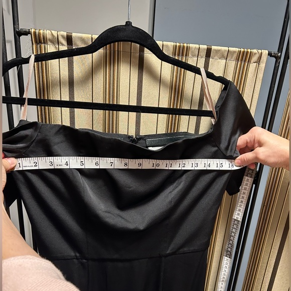 Fame and Partners black gown - Picture 11 of 15